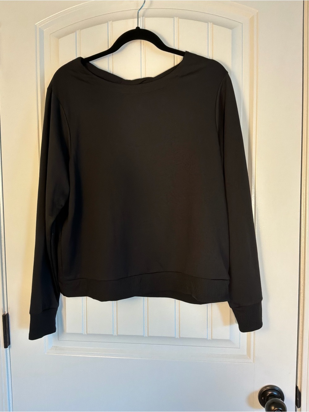 Avia Twist Back Black Crewneck Sweatshirt NWT